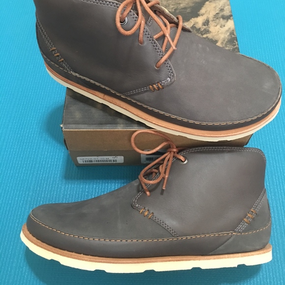 chaco thompson chukka